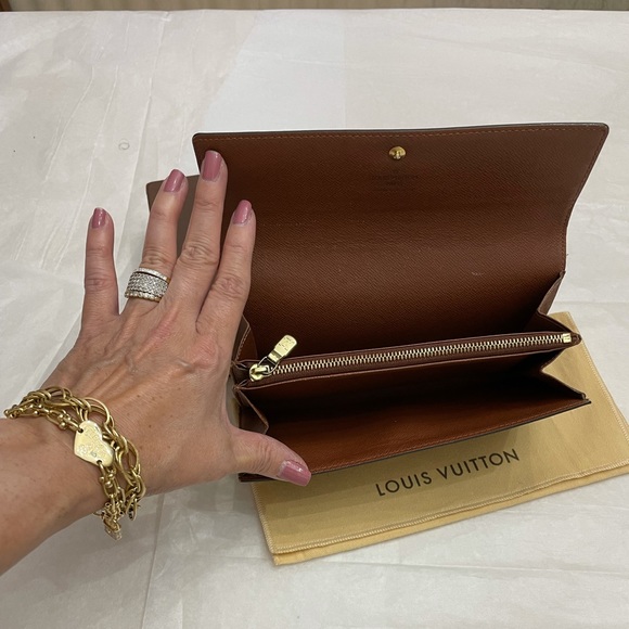 AUTHENTIC LOUIS VUITTON MONOGRAM PORTEFEUILLE SARA WALLET - Picture 10 of 14